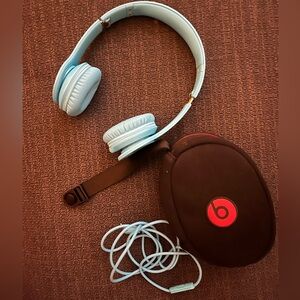 Wired Headphones - Vintage